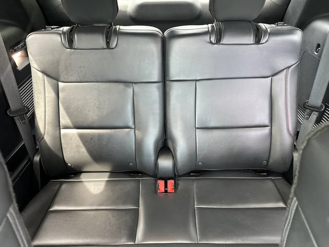 Certified 2025 Ford Explorer ST-Line w/ Premium Package AWD/4WD image 18
