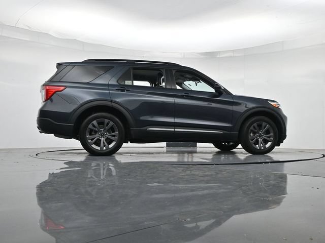 Certified 2024 Ford Explorer XLT w/ Equipment Group 202A AWD/4WD image 37