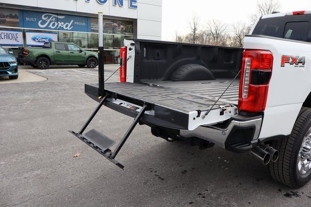 Certified 2023 Ford F350 King Ranch w/ Chrome Package AWD/4WD image 19
