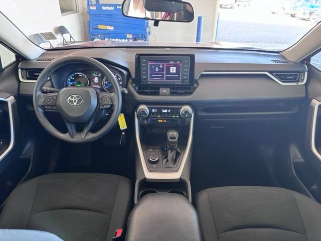 Used 2021 Toyota RAV4 LE w/ Carpet Mat Package (TMS) AWD/4WD image 12