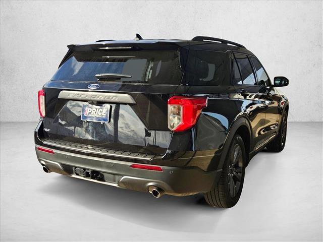 Certified 2023 Ford Explorer XLT w/ Equipment Group 202A image 3