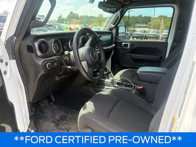 Used 2023 Jeep Gladiator Sport AWD/4WD image 6