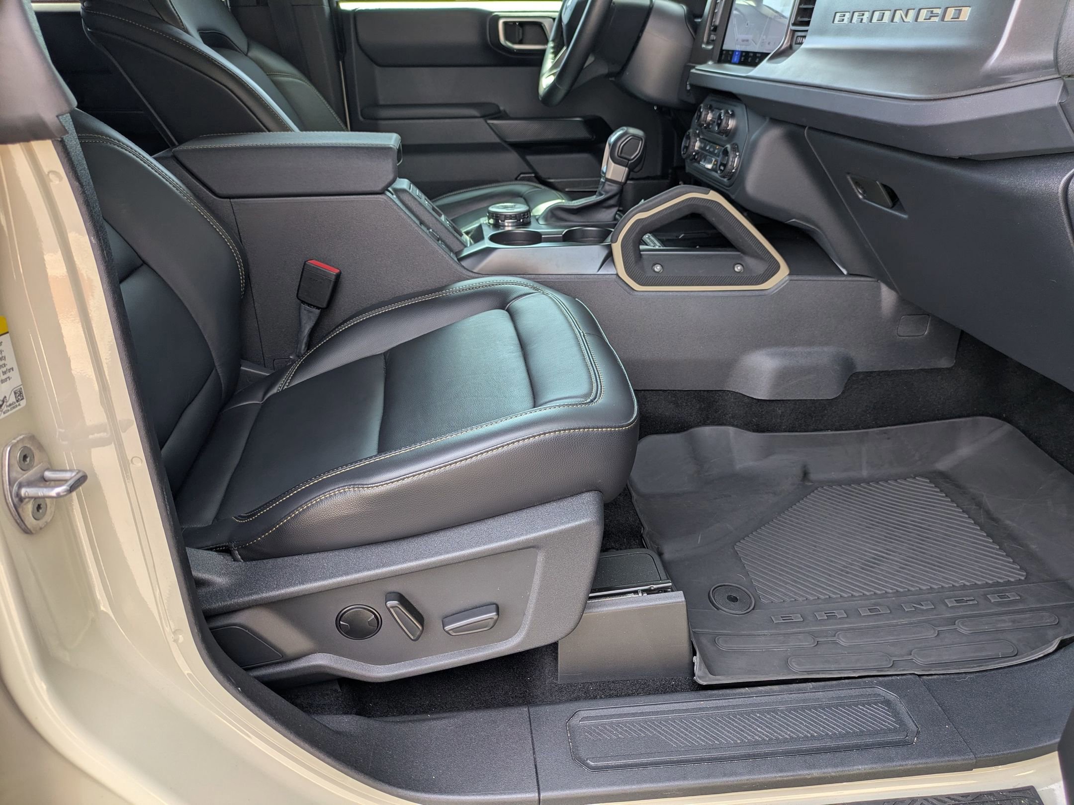 Certified 2025 Ford Bronco Badlands image 37