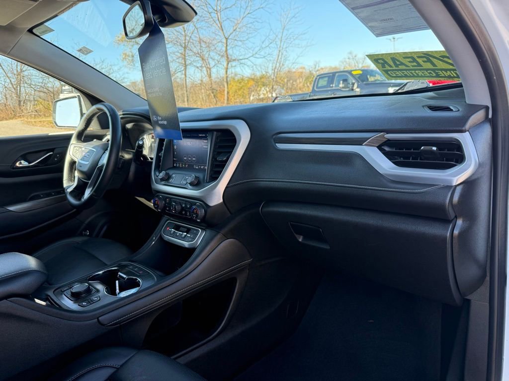 Used 2023 GMC Acadia SLT image 17