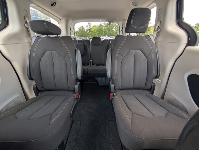 Used 2024 Chrysler Voyager LX FWD image 23