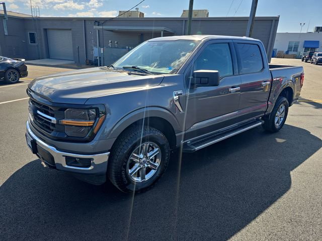 Certified 2025 Ford F150 XLT w/ Equipment Group 301A Standard AWD/4WD image 1