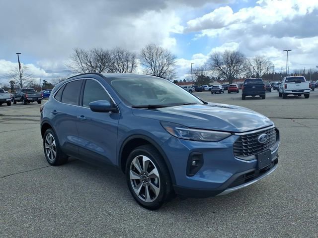 Certified 2025 Ford Escape Platinum image 5