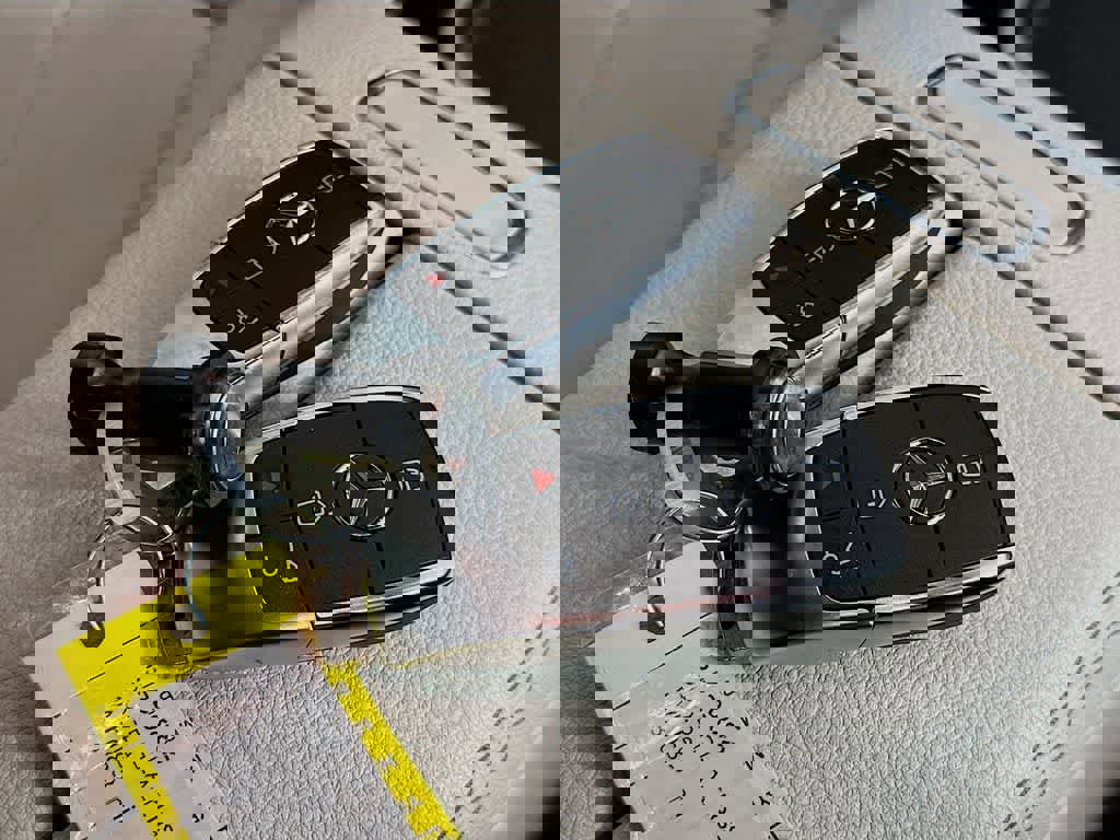 Used 2025 Mercedes-Benz GLA 250 4MATIC image 25