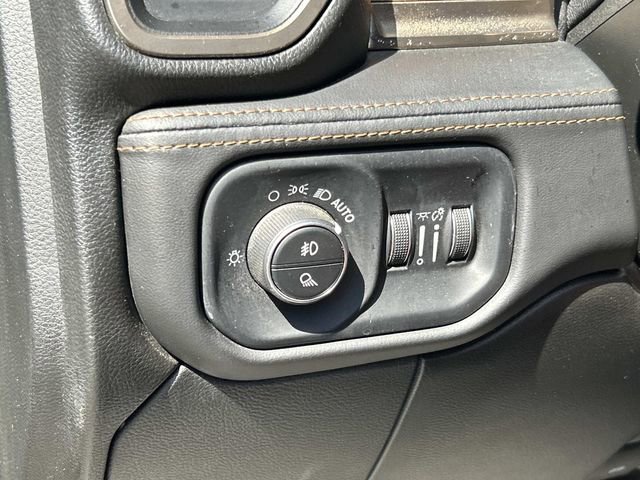 Used 2021 RAM 2500 Limited AWD/4WD image 32