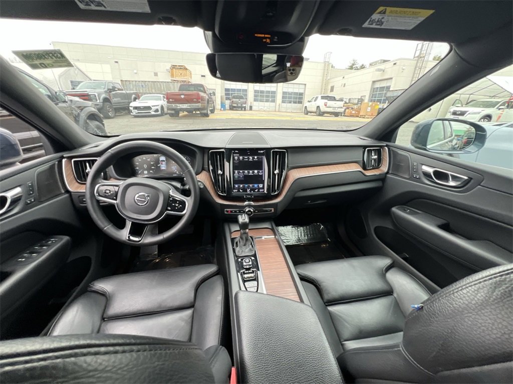 Used 2019 Volvo XC60 T5 Inscription w/ Protection Package Premier image 22