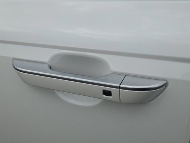 Used 2024 Kia Carnival SX Prestige image 27