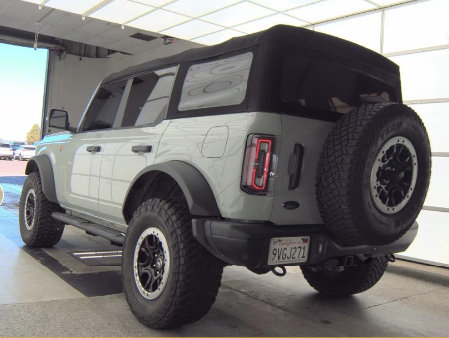 Certified 2022 Ford Bronco Badlands w/ Sasquatch Package AWD/4WD image 3