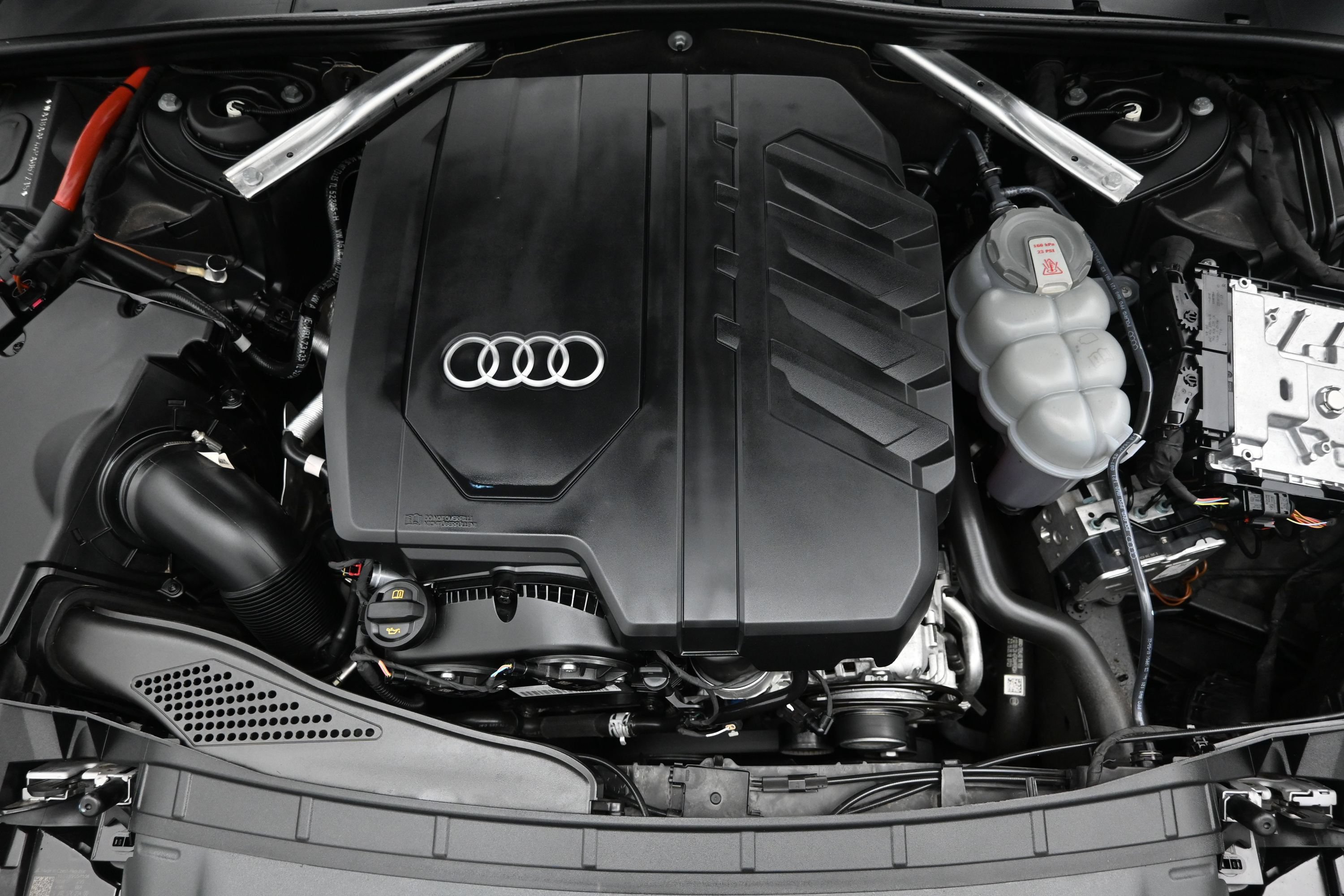 Used 2023 Audi A4 2.0T allroad Premium Plus w/ Premium Plus Package AWD/4WD image 27