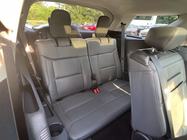 Certified 2025 Ford Explorer Active w/ Active Comfort Package AWD/4WD image 41