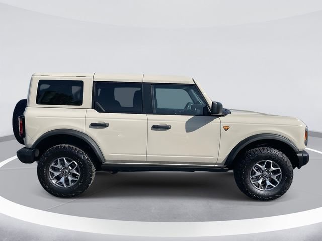Certified 2025 Ford Bronco Badlands AWD/4WD image 4