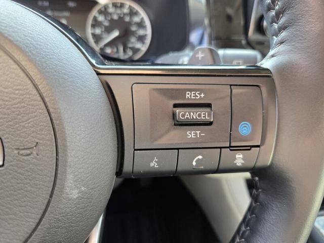 Used 2023 Nissan Pathfinder SL image 28