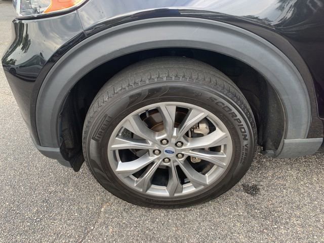 Certified 2023 Ford Explorer XLT w/ Equipment Group 202A AWD/4WD image 41