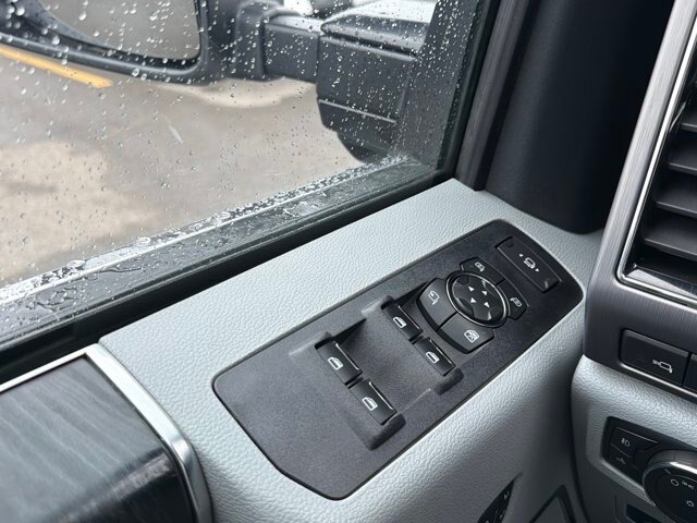 Certified 2022 Ford F250 Limited w/ FX4 Off-Road Package AWD/4WD image 25