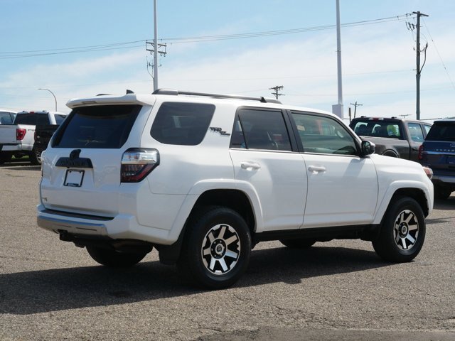 Used 2022 Toyota 4Runner TRD Off-Road AWD/4WD image 3