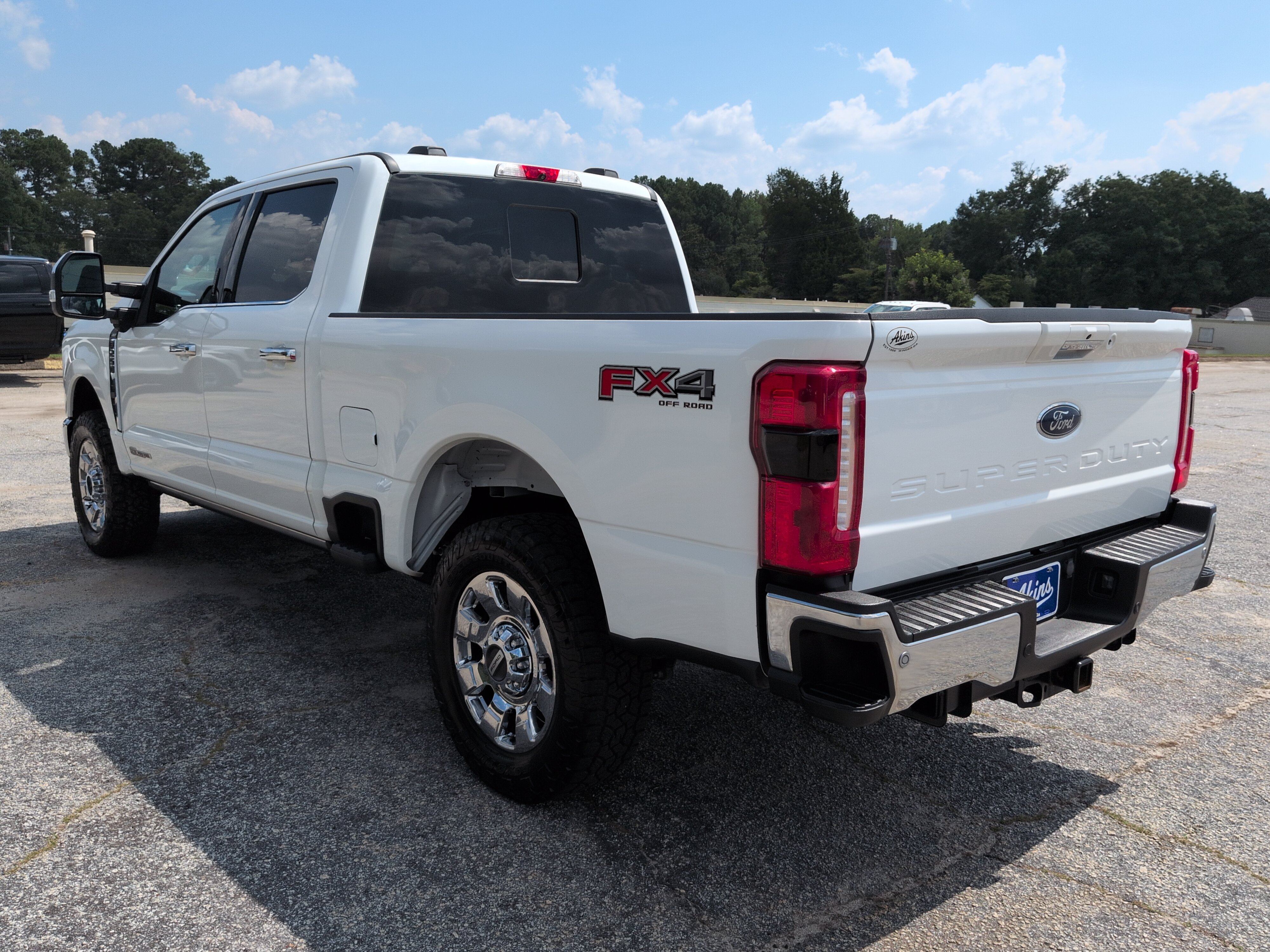 Certified 2024 Ford F250 Lariat w/ Lariat Ultimate Package AWD/4WD image 5