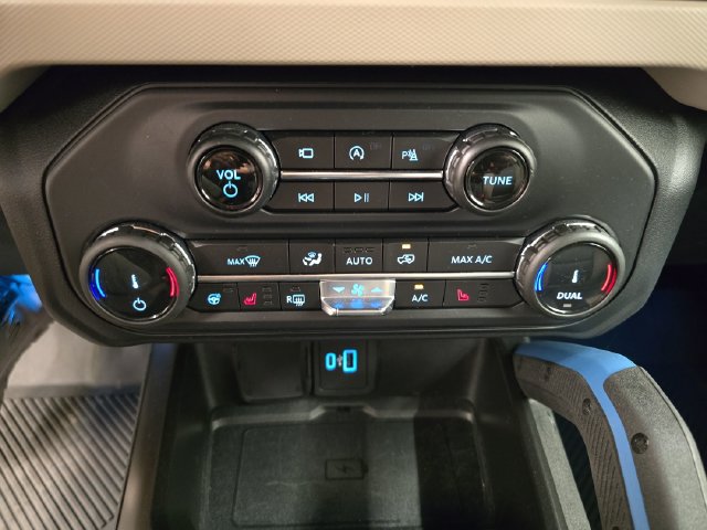 Certified 2022 Ford Bronco Wildtrak AWD/4WD image 27