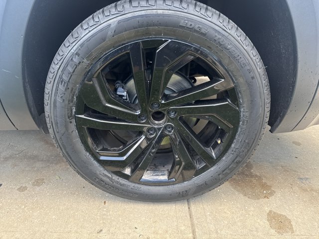 Used 2022 Volkswagen Atlas SE FWD image 9