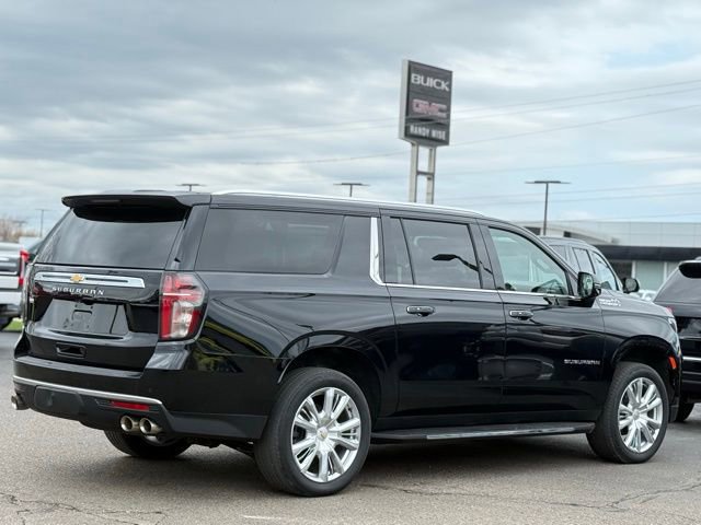 Used 2023 Chevrolet Suburban High Country image 8