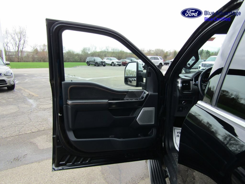 Certified 2022 Ford F150 Platinum w/ Equipment Group 701A High AWD/4WD image 23