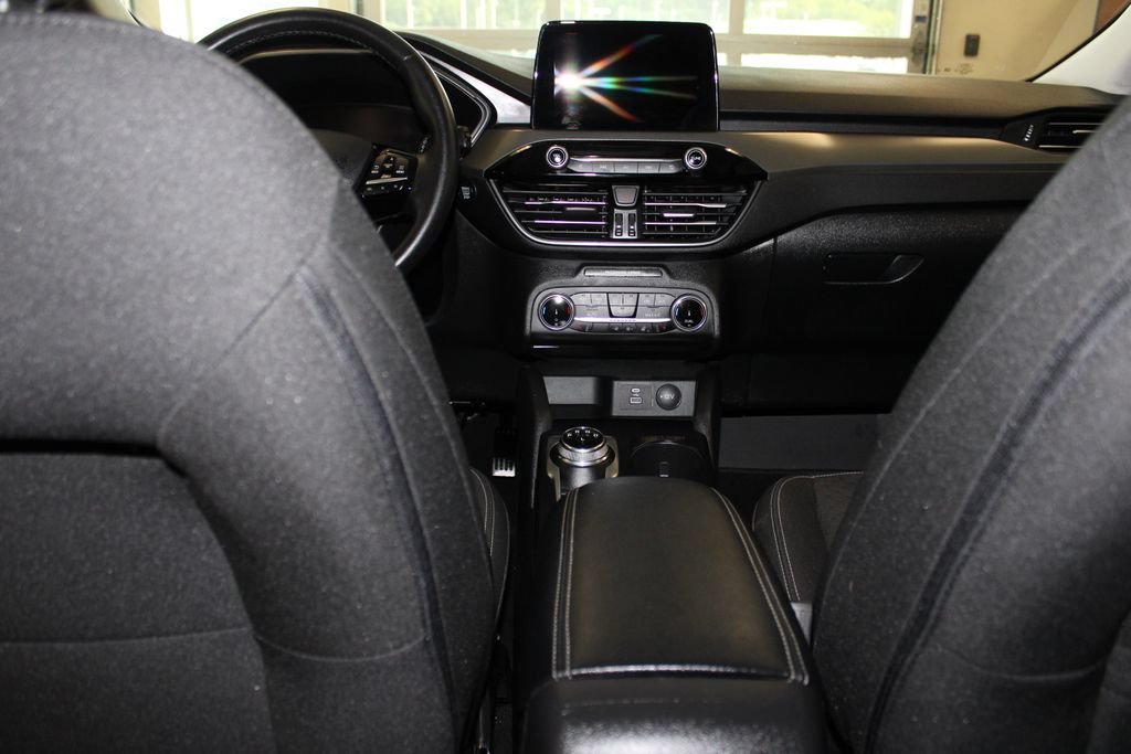 Certified 2023 Ford Escape Active AWD/4WD image 41