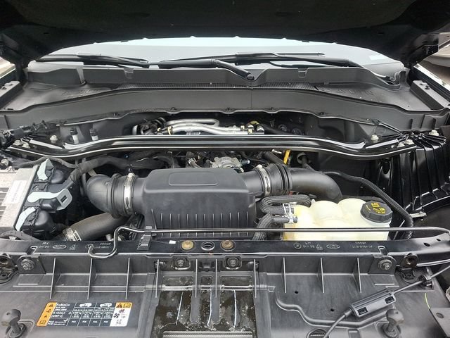Certified 2022 Ford Explorer Platinum w/ Equipment Group 601A AWD/4WD image 37