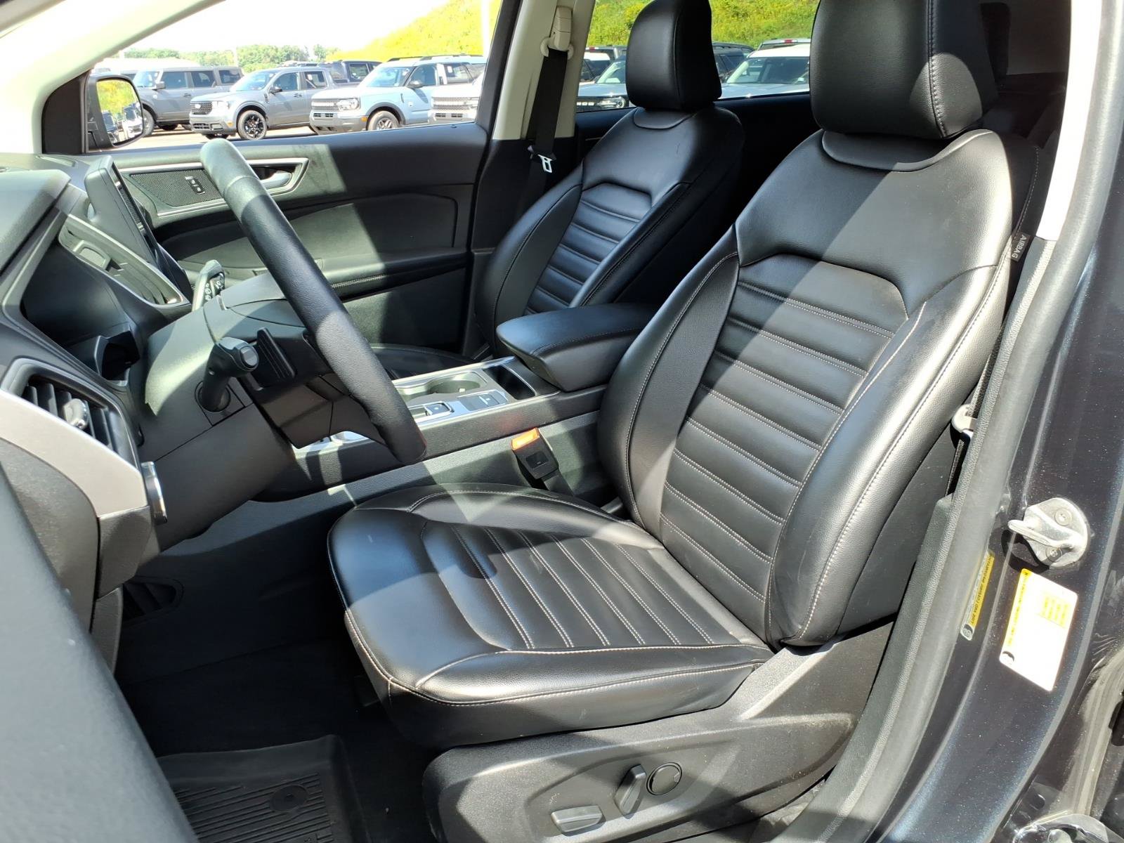 Certified 2024 Ford Edge SEL w/ Convenience Package AWD/4WD image 8