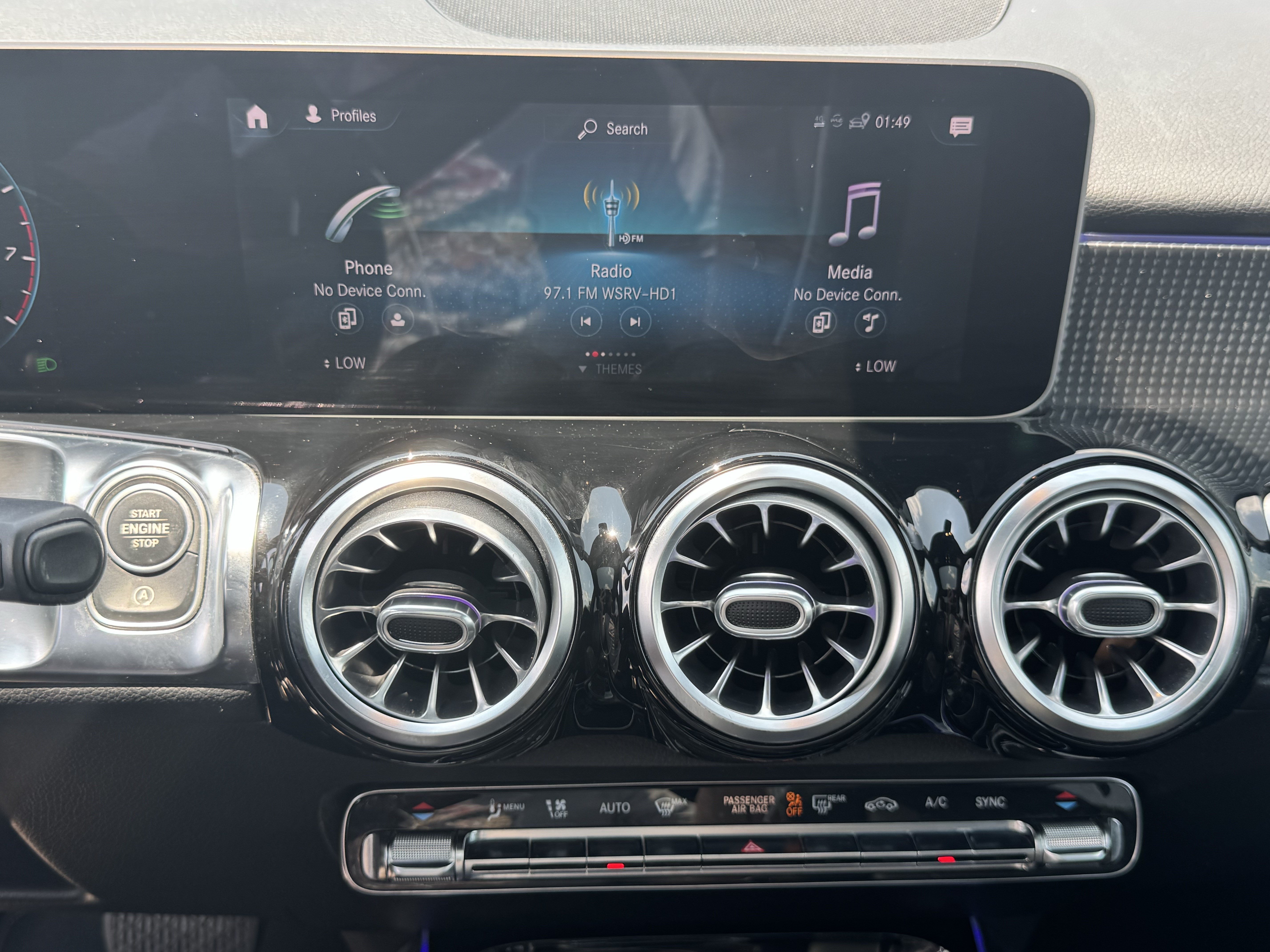 Used 2020 Mercedes-Benz GLB 250 4MATIC image 29