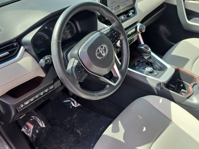 Used 2024 Toyota RAV4 Limited w/ Advanced Technology Package AWD/4WD image 20