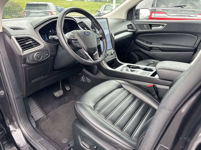 Certified 2022 Ford Edge SEL w/ Convenience Package AWD/4WD image 17