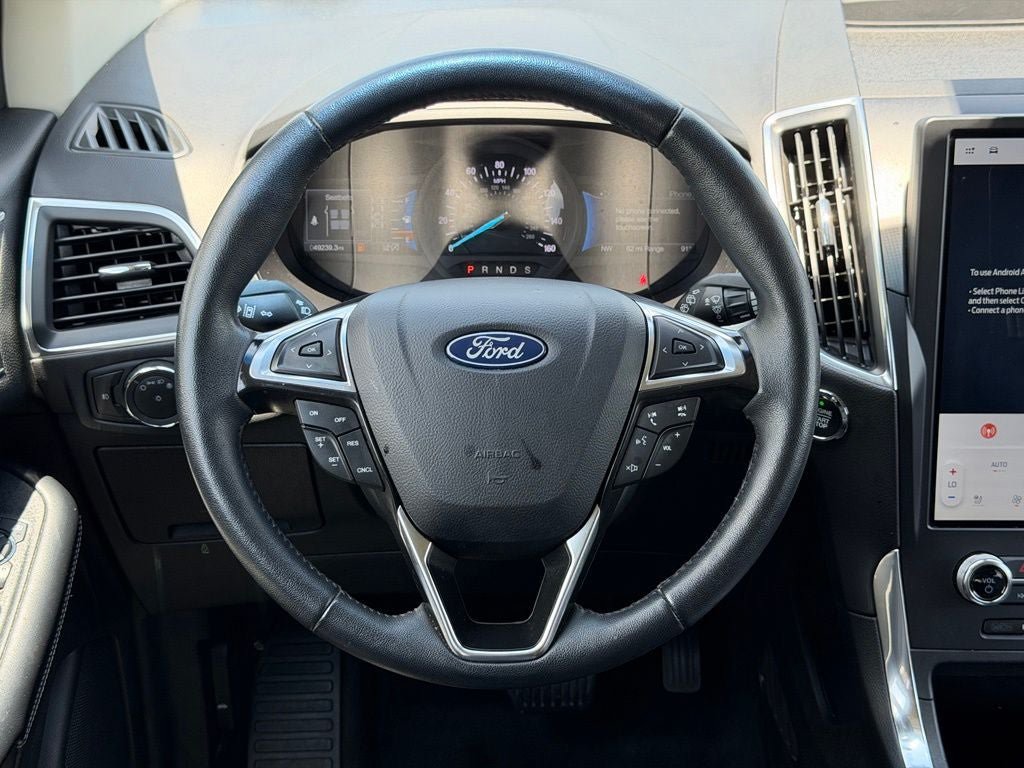 Certified 2024 Ford Edge Titanium AWD/4WD image 11