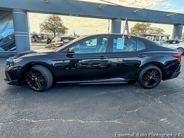 Used 2026 Toyota Camry SE FWD image 6