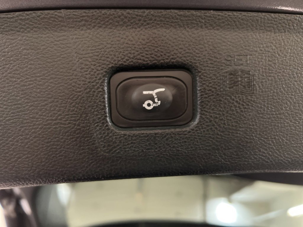 Certified 2022 Ford Edge SEL w/ Convenience Package image 30