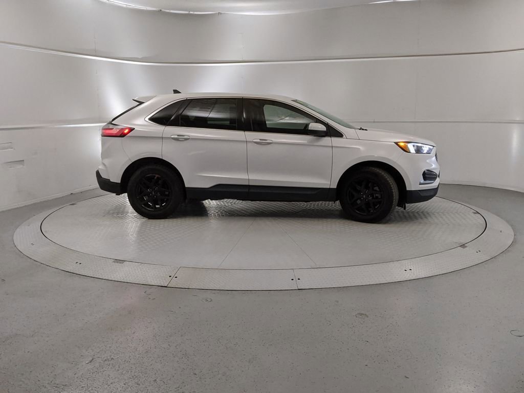Certified 2024 Ford Edge SEL image 2