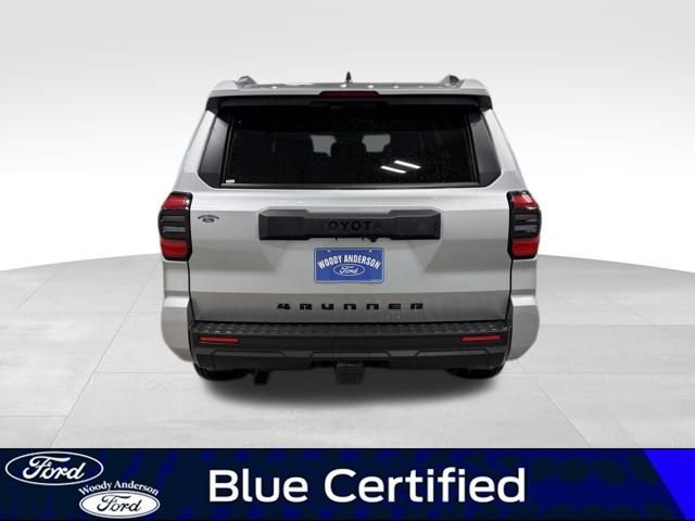 Used 2025 Toyota 4Runner SR5 image 3