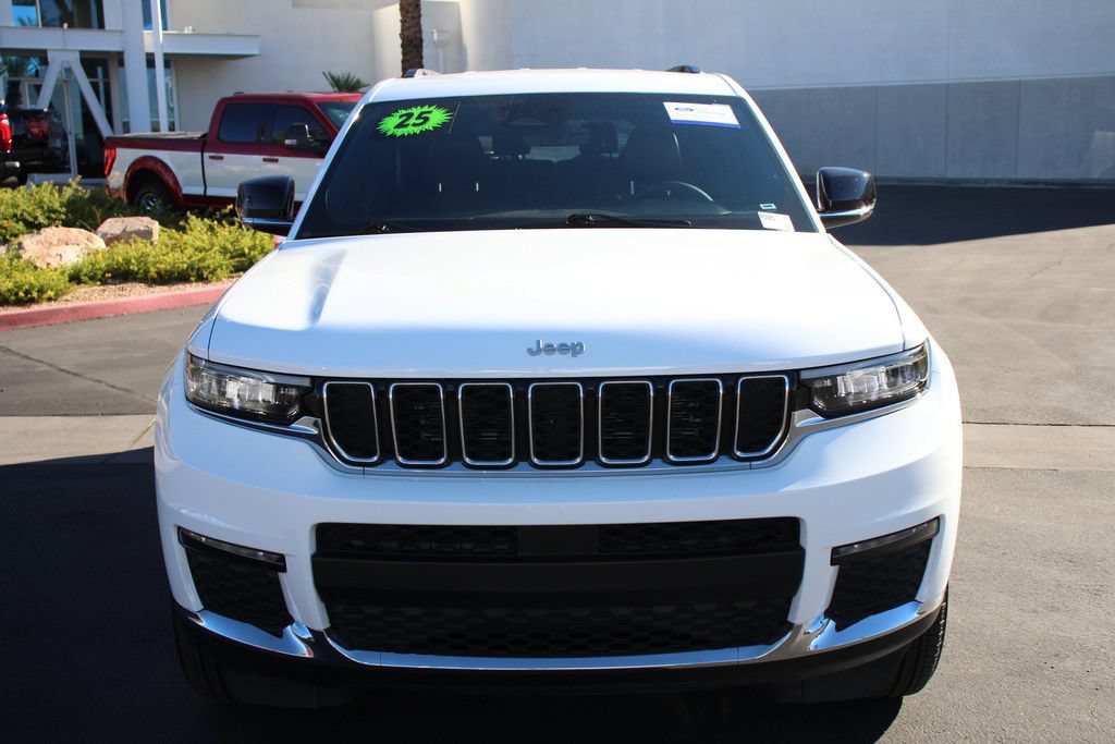 Used 2025 Jeep Grand Cherokee L Limited AWD/4WD image 13