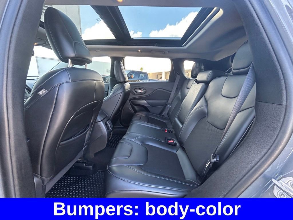 Used 2020 Jeep Cherokee Latitude Plus w/ Comfort/Convenience Group AWD/4WD image 34