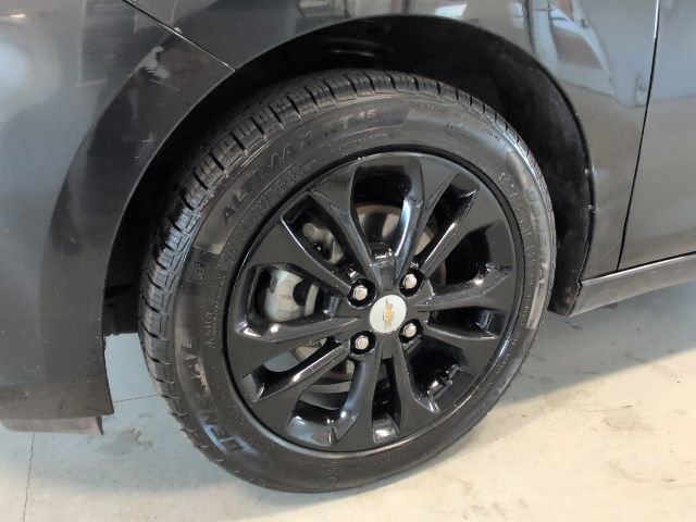 Used 2022 Chevrolet Spark LT FWD image 9
