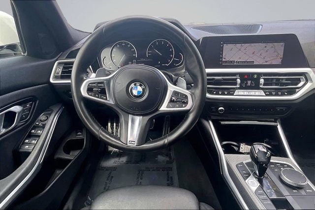 Used 2020 BMW 330i Sedan w/ M Sport Package RWD image 5
