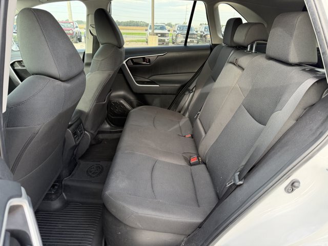Used 2024 Toyota RAV4 LE AWD/4WD image 10