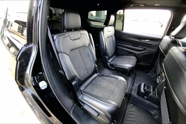 Used 2025 Jeep Grand Cherokee L Altitude AWD/4WD image 20