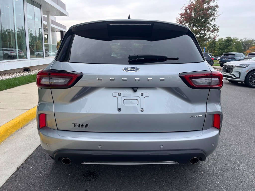 Certified 2024 Ford Escape ST-Line w/ Tech Pack #1 AWD/4WD image 8