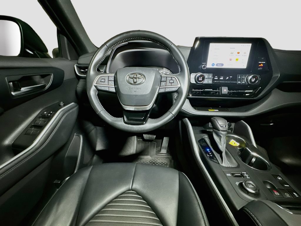 Used 2023 Toyota Highlander XSE AWD/4WD image 34