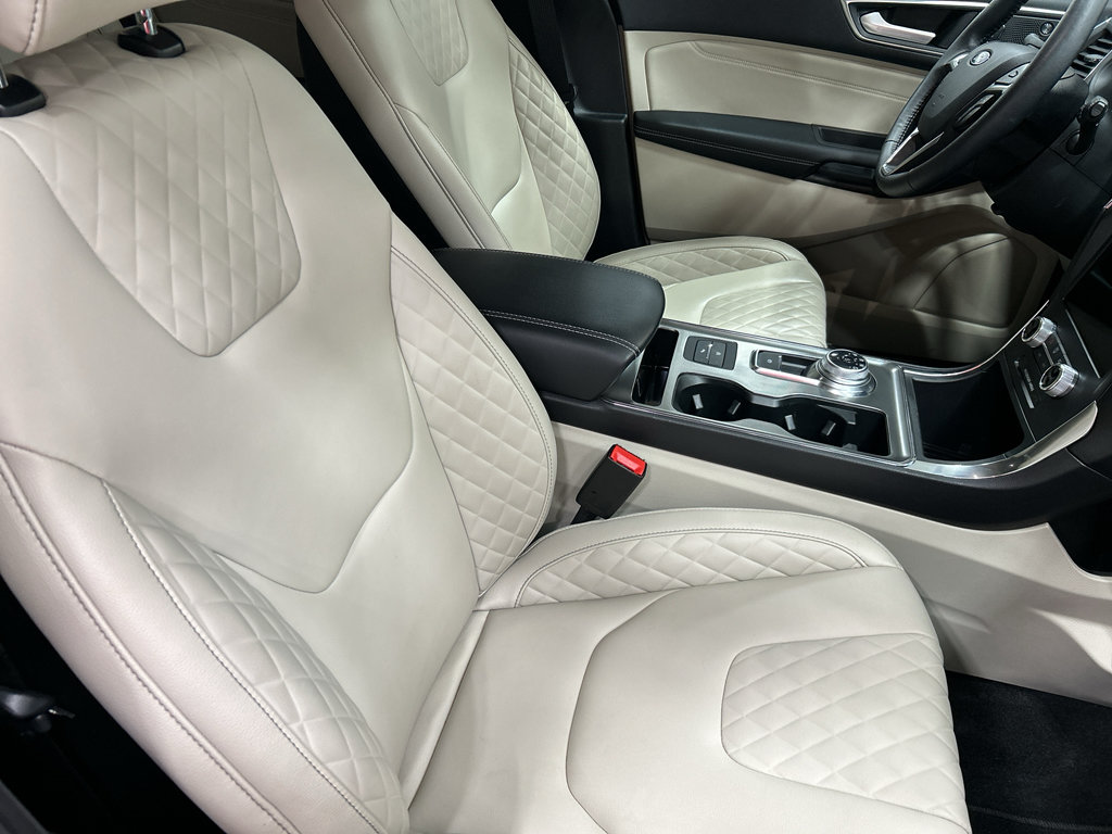 Certified 2024 Ford Edge Titanium AWD/4WD image 38