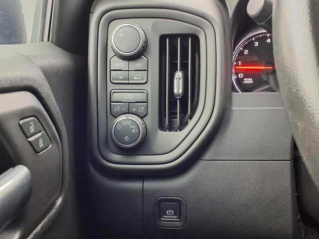 Used 2019 Chevrolet Silverado 1500 Custom w/ Custom Value Package image 20