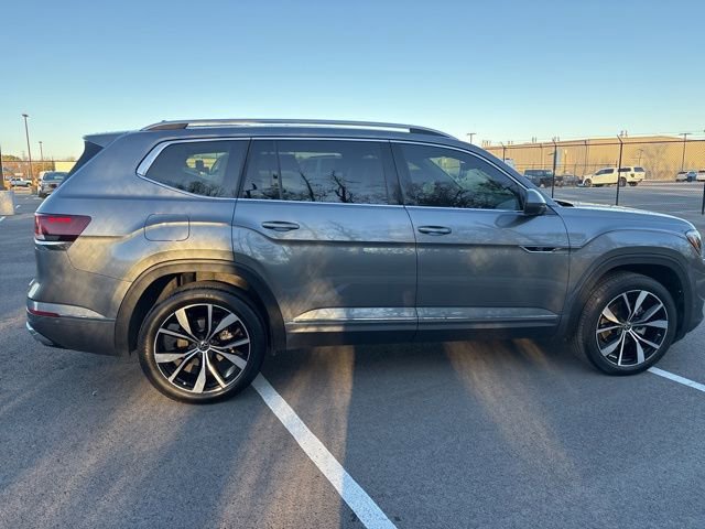 Used 2024 Volkswagen Atlas SEL Premium R-Line image 5